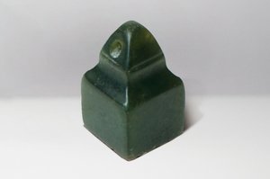 明‧艾葉綠玉方印